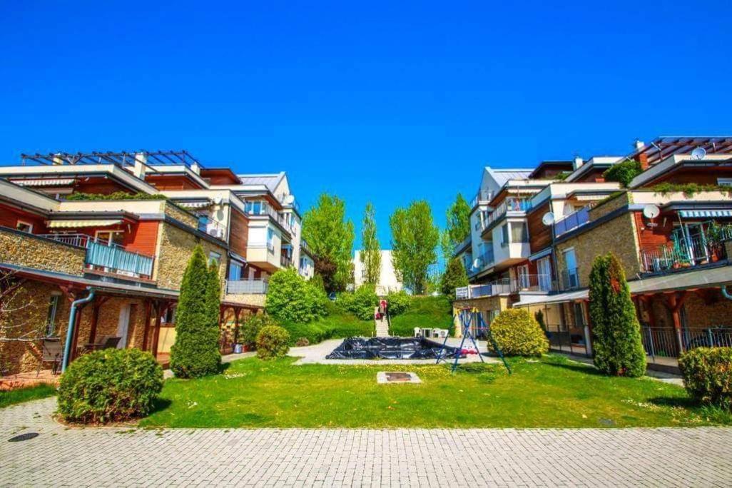 Cool & Pool Apartman Daire Balatonfüred Dış mekan fotoğraf